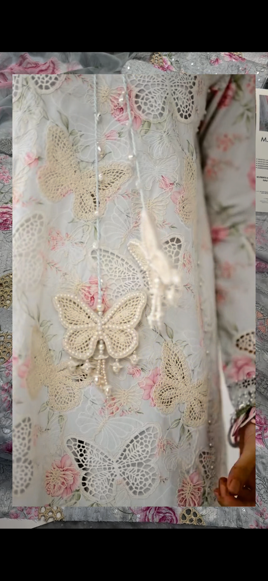 Elegant Butterfly Chicken Kari 3PC