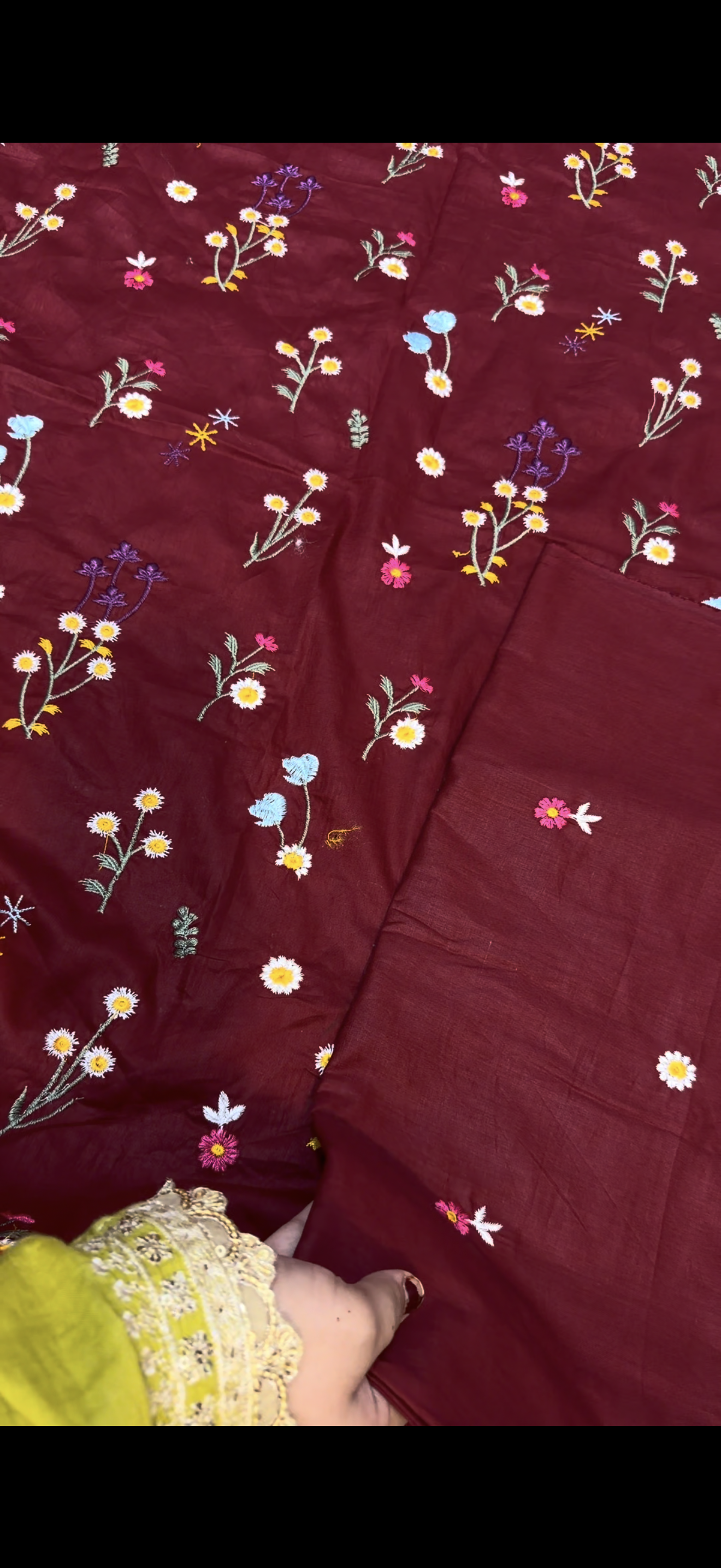 2PC Embroidered Lawn (Suit hit dress)