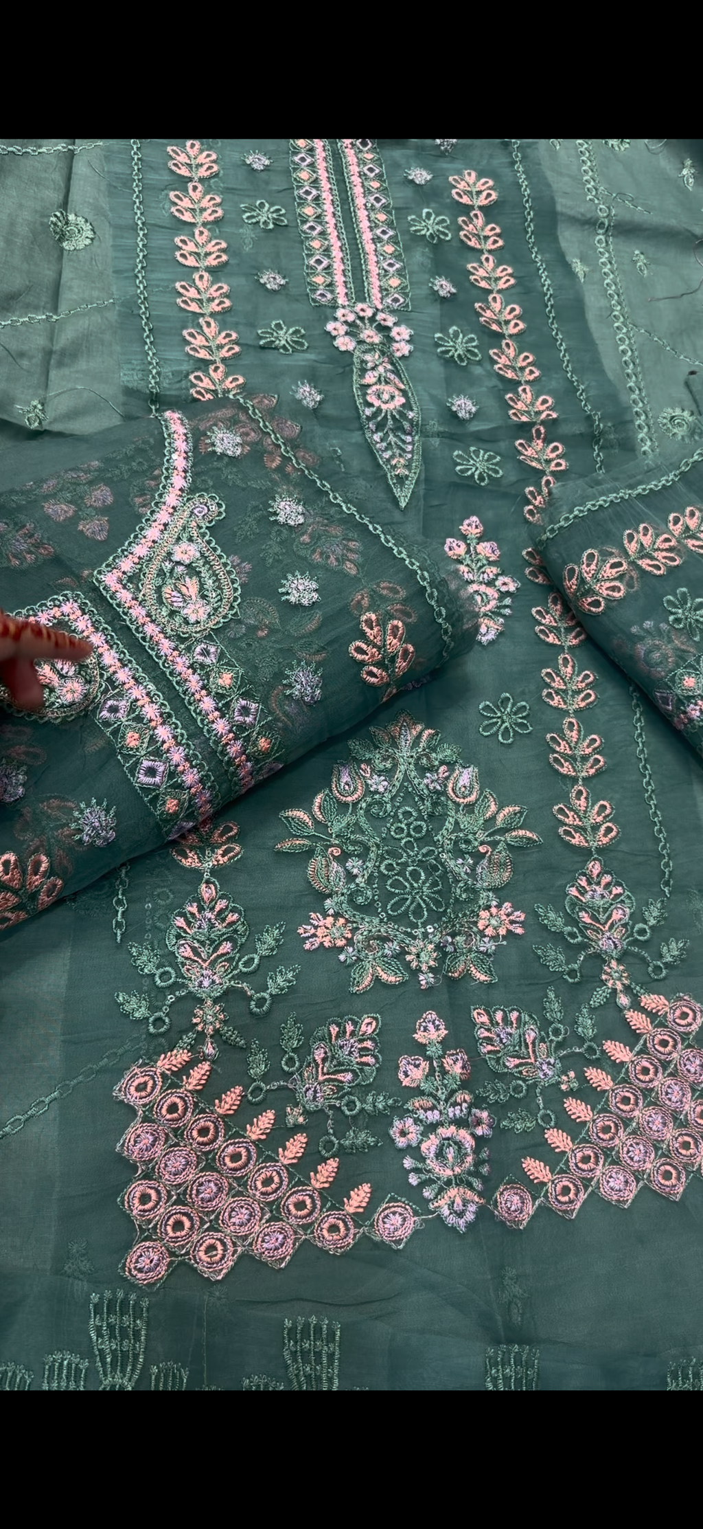 2PC Embroidered Lawn Suit –