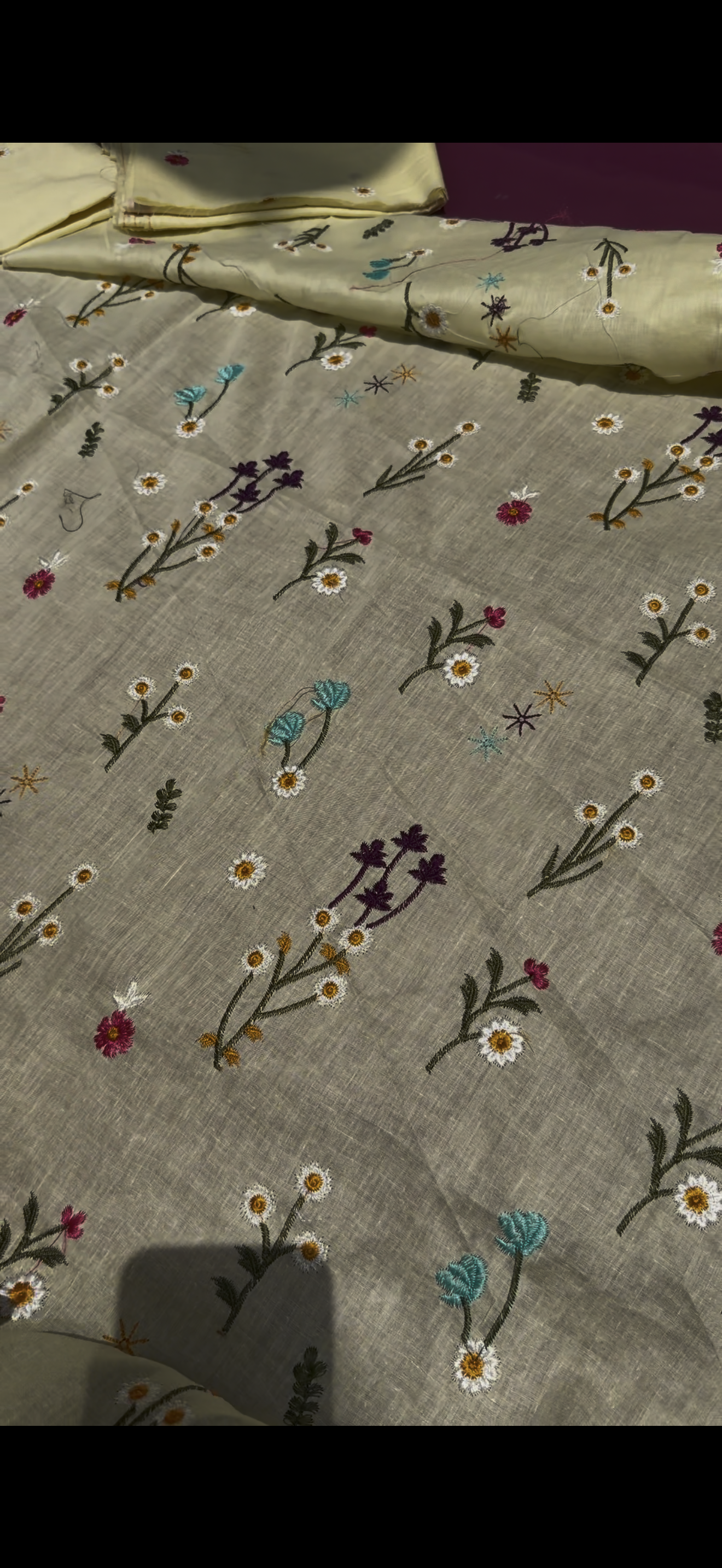 2PC Embroidered Lawn Suit 🌼
