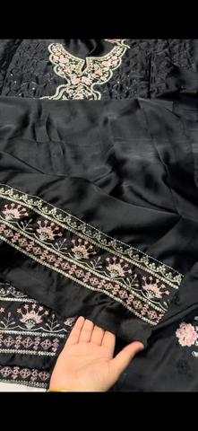 🖤 2PC Premium Embroidered Suit Silk