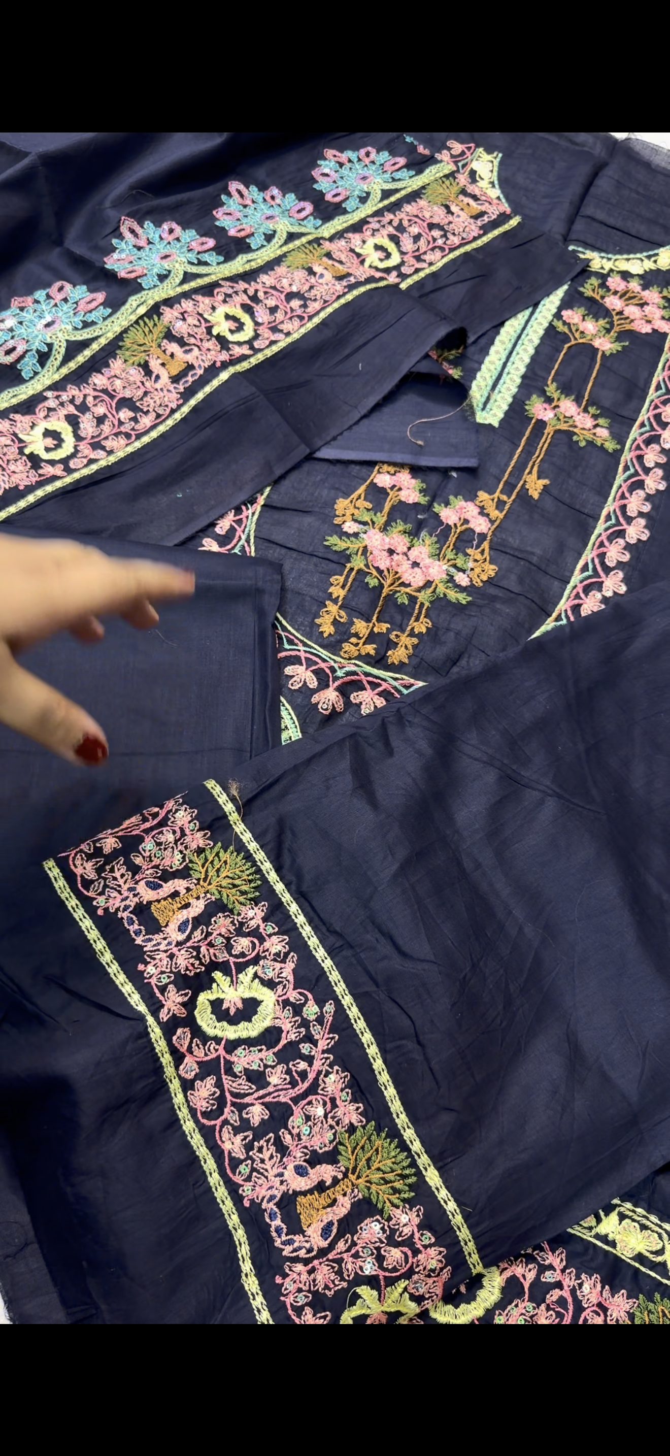 Maryum Nawaz Inspired 2PC Lawn Suit ✨