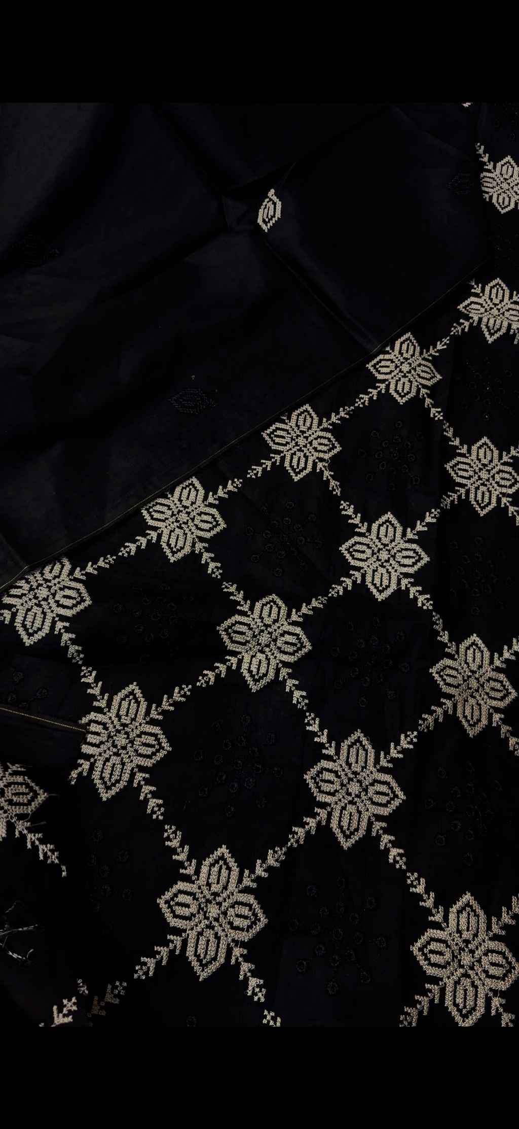 2PC Embroidered Lawn Suit black skin
