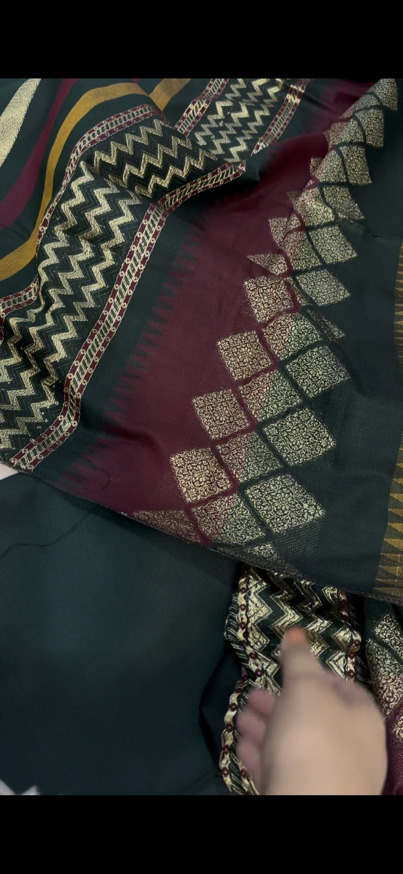 (J.Dot) 3 piece pashmina wool jacard shawl