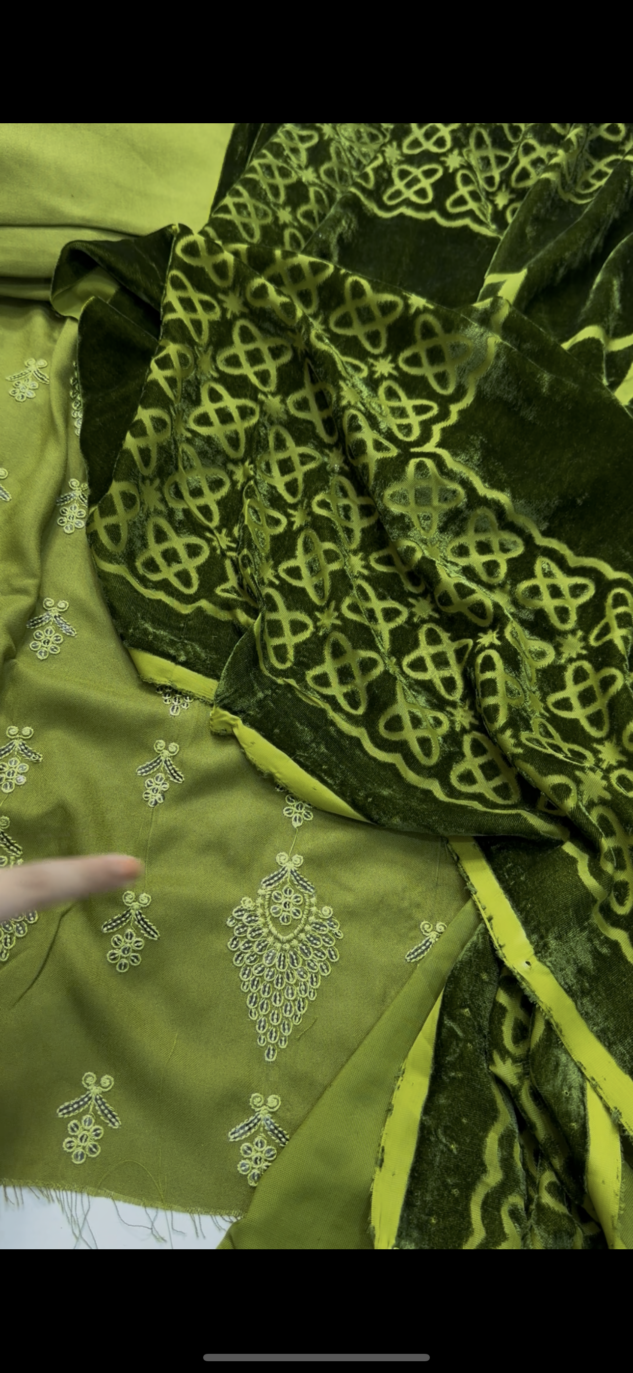 Full embroiderd dhank wool dress with palachi shawl