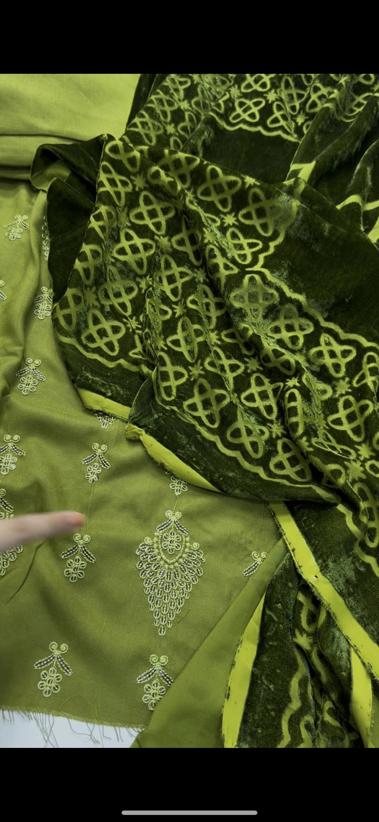 Full embroiderd dhank wool dress with palachi shawl