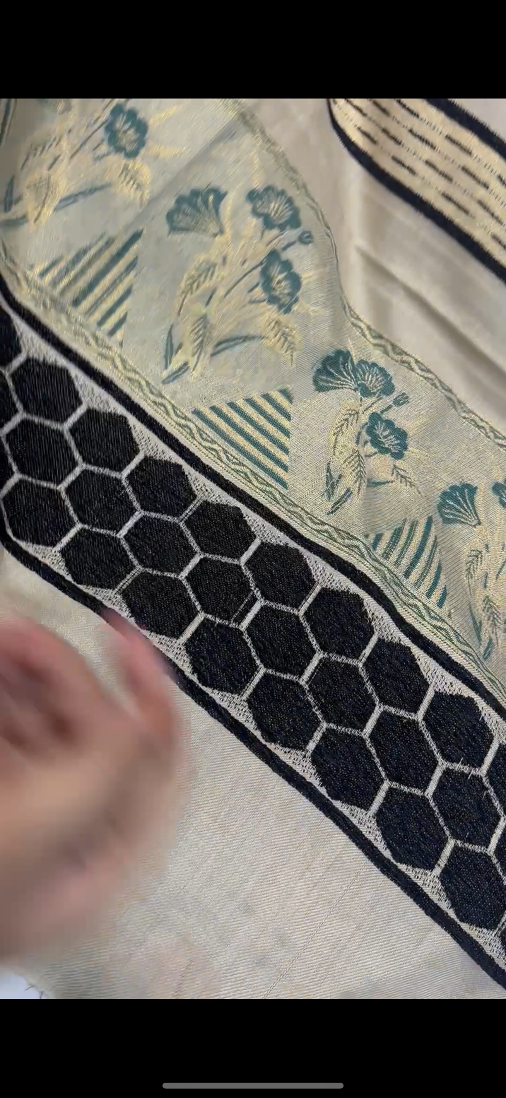 Asim jofa Carlic velvet shawl 3piece