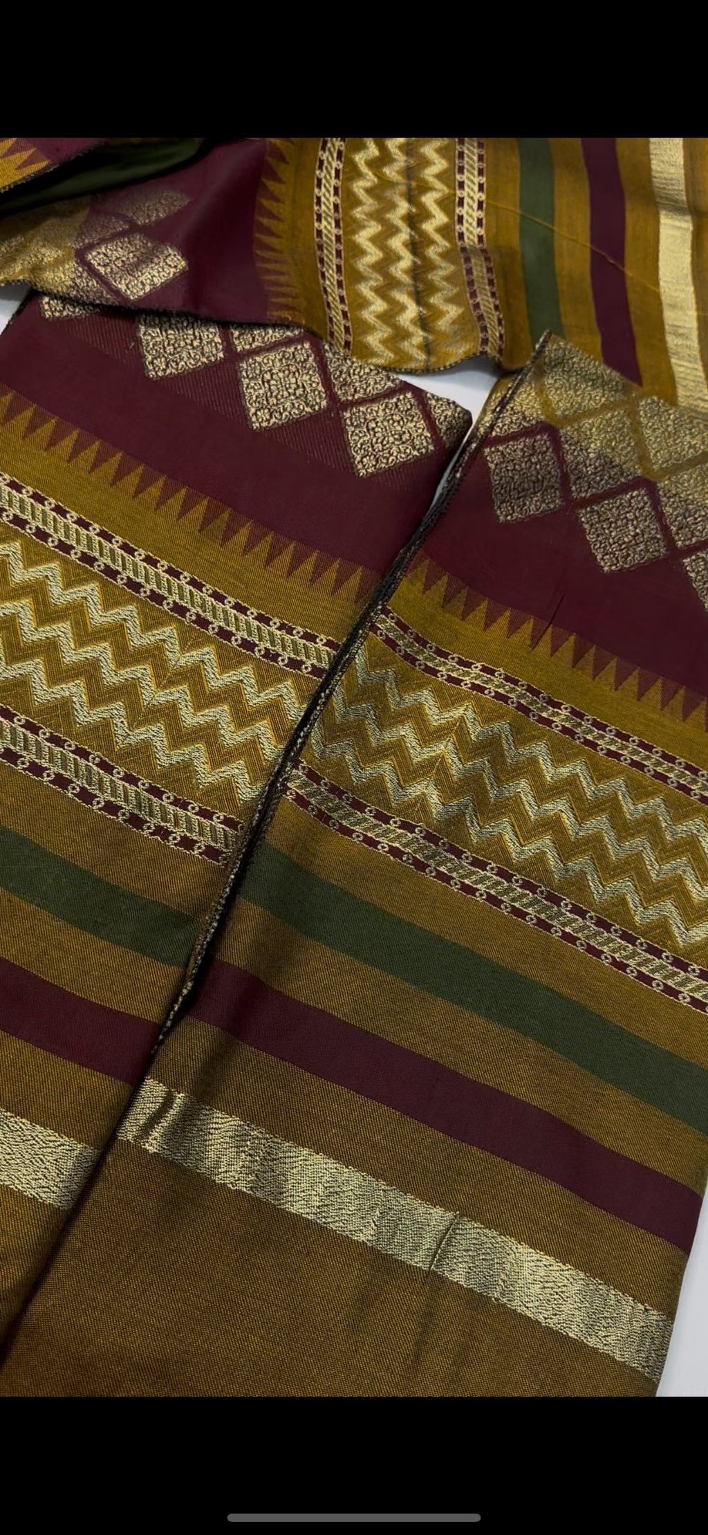 Jdot/ Golden color 3piece allover