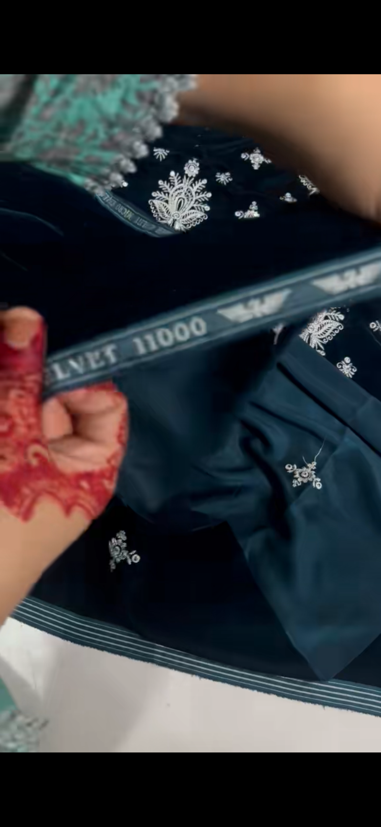 Hussain Rehar 2piece Beautiful Zink color