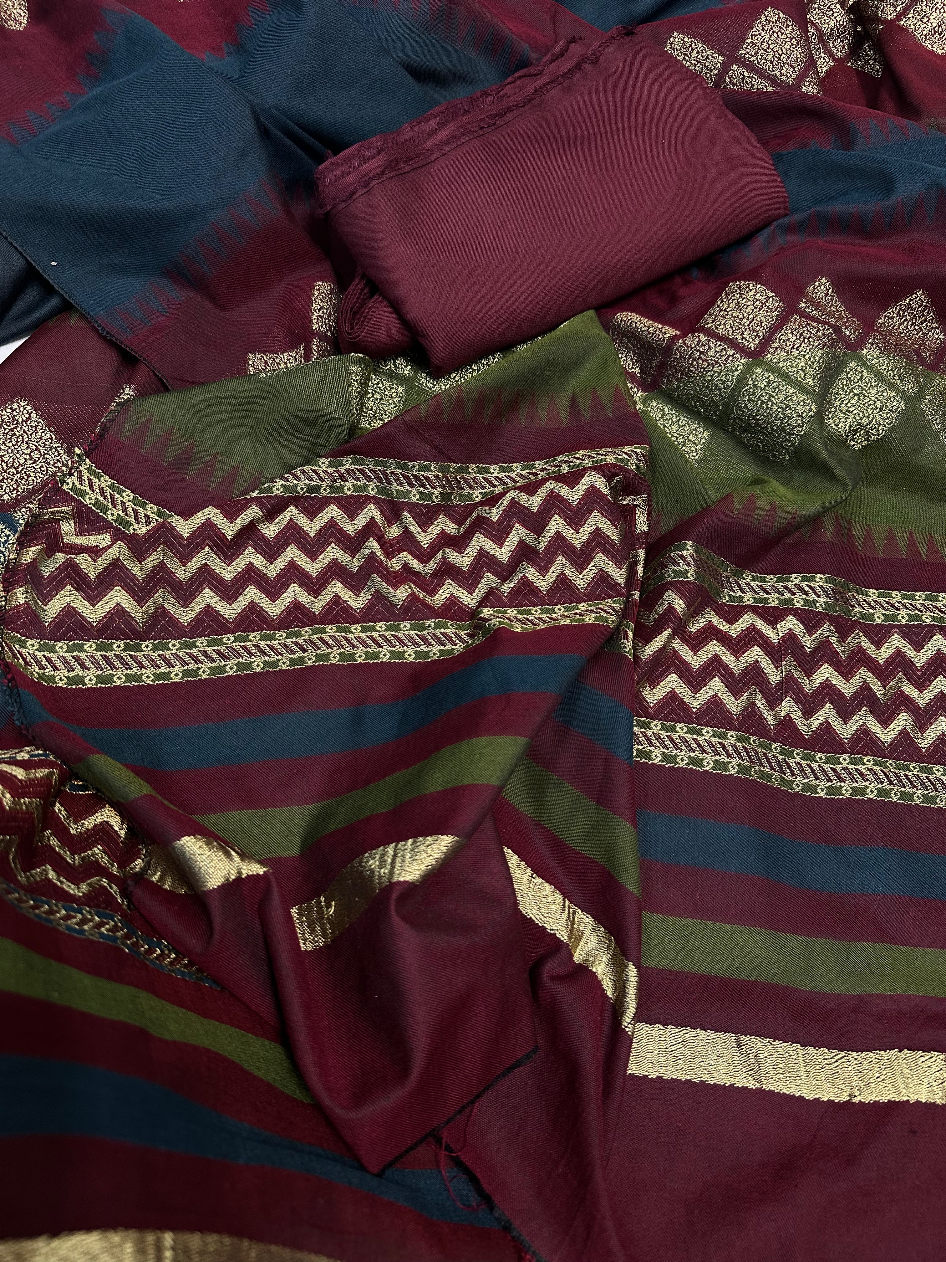 Maroon Jdot all over 3piece