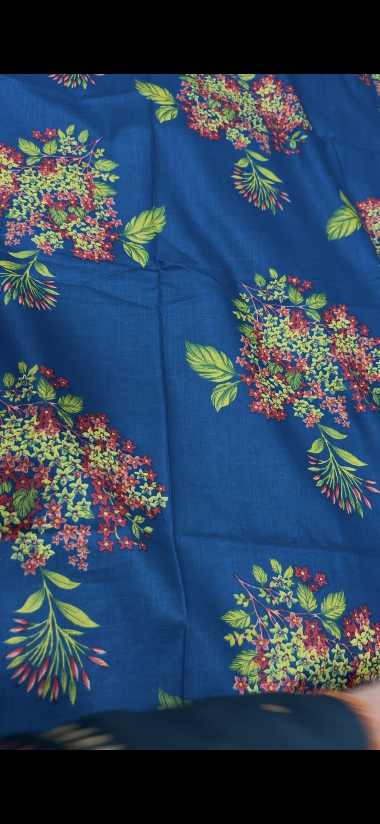 2250/-Aneelas Print Luxury