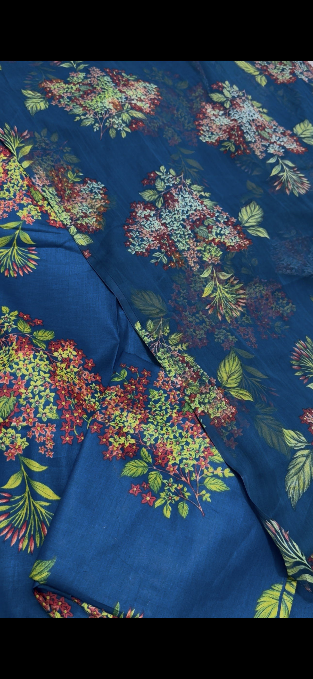 2250/-Aneelas Print Luxury