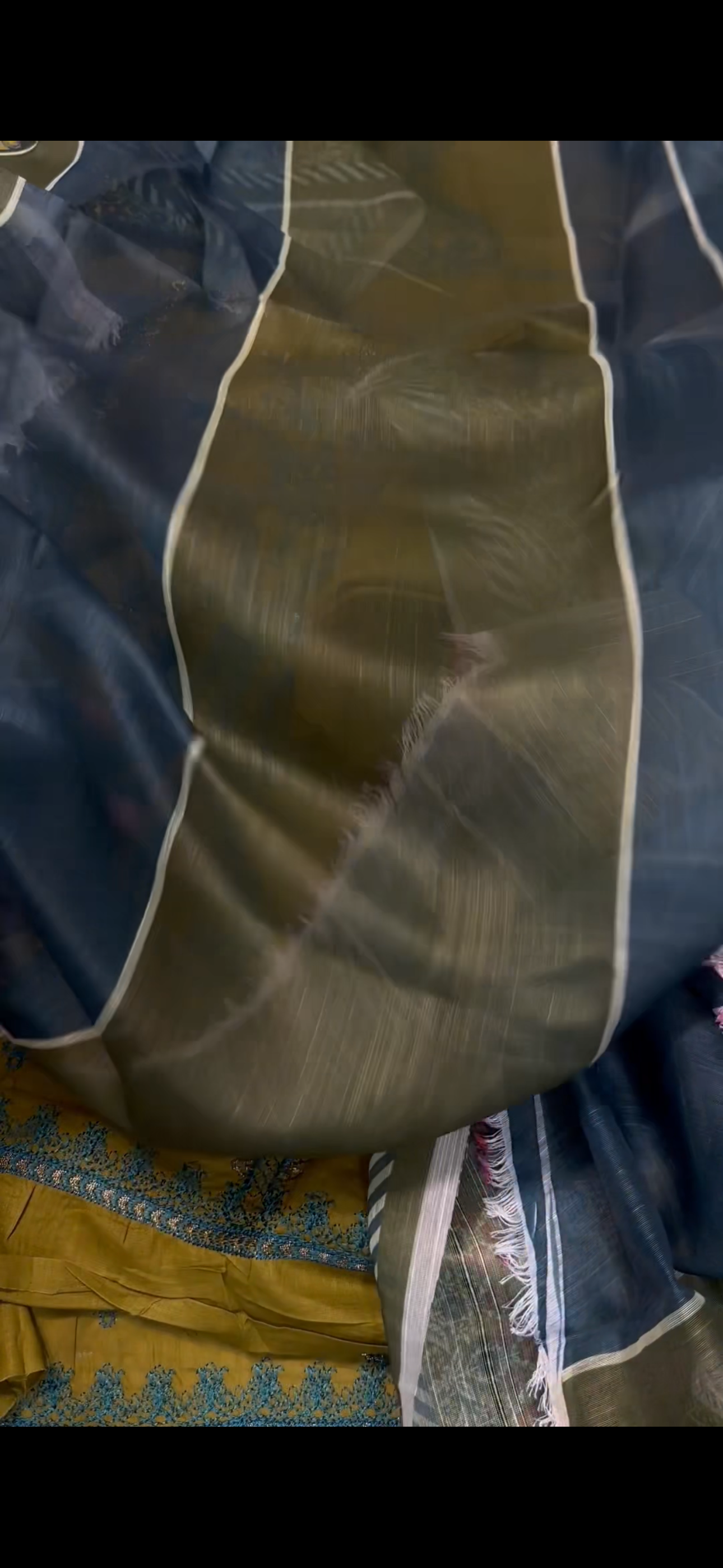 3PC Lawn Printed Suit – Olive Green