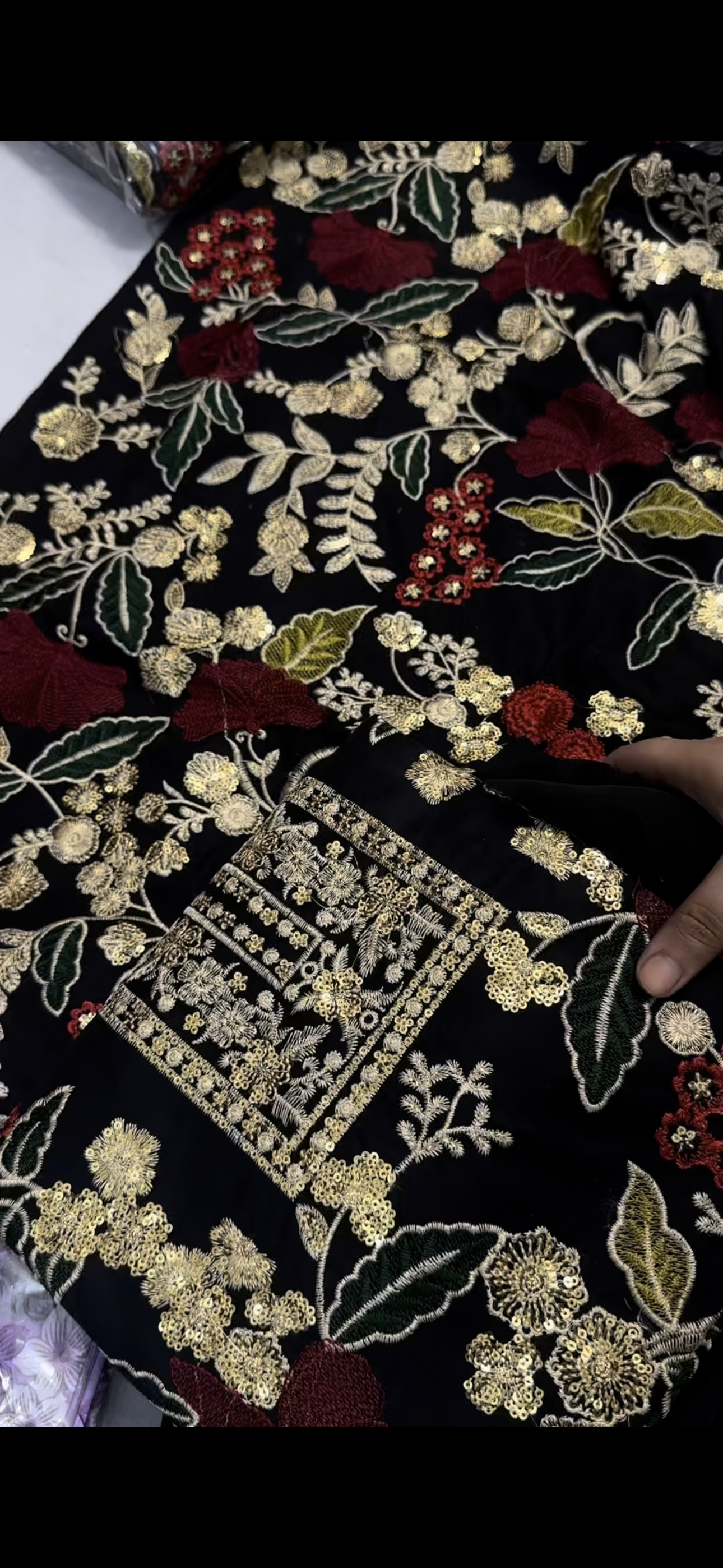 3PC Luxury Embroidered Suit – Black