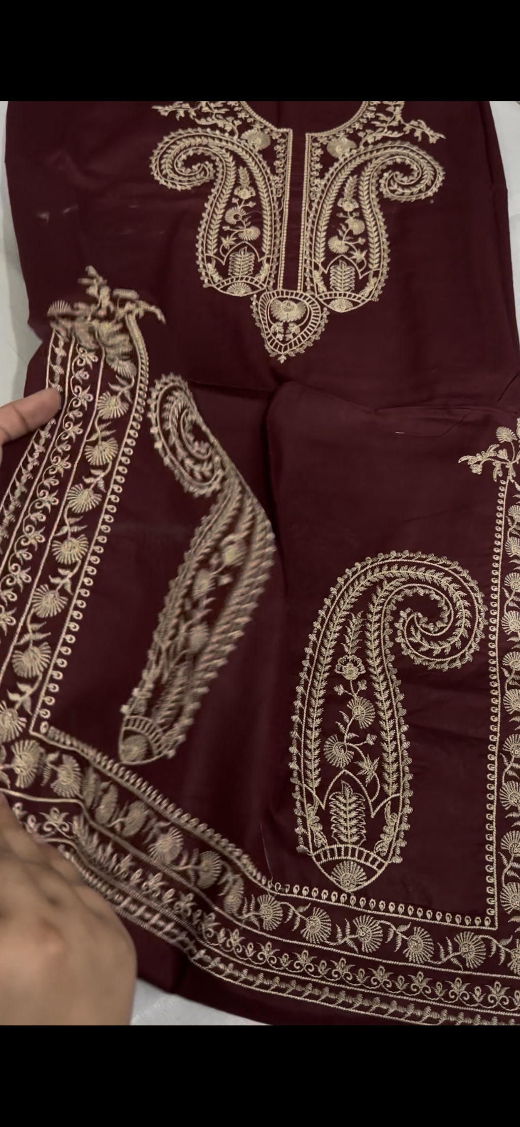 2PC Embroidered Suit – Maroon Elegance