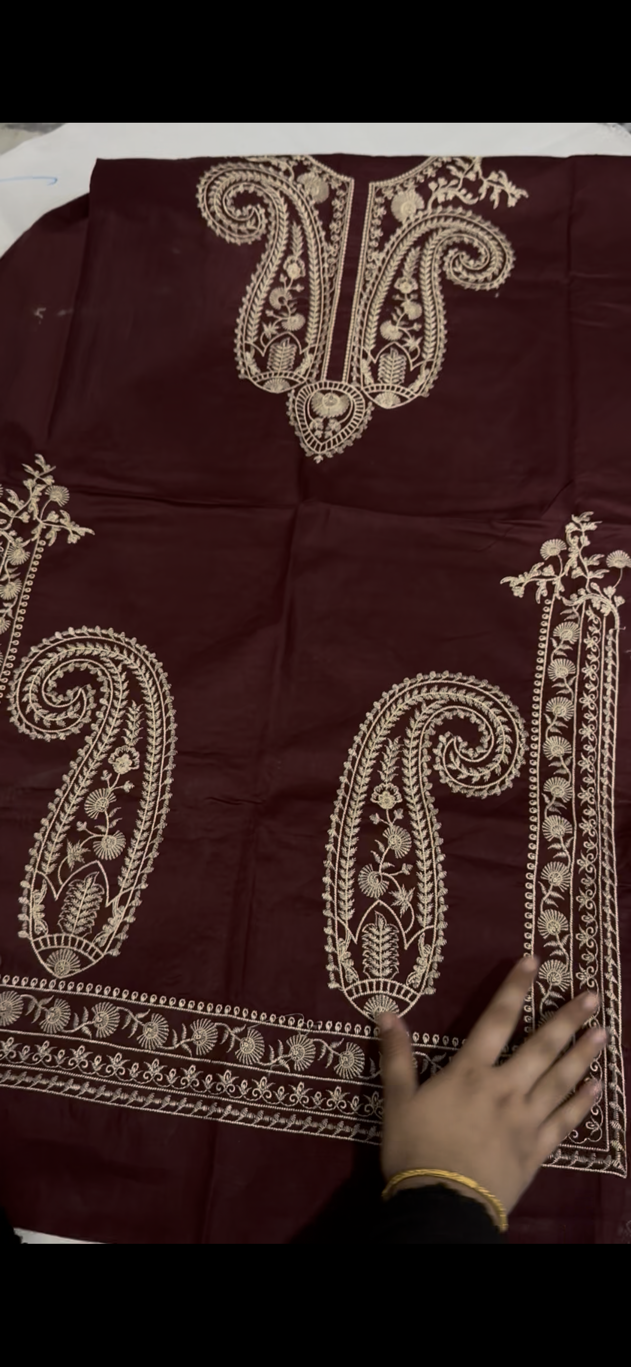 2PC Embroidered Suit – Maroon Elegance