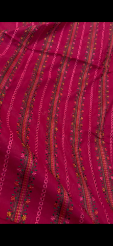 Shocking pink chicken Kari