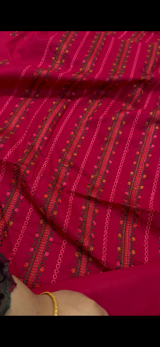 Shocking pink chicken Kari