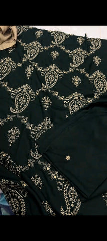 3 Pc Embroidered Suit with shawl✨
