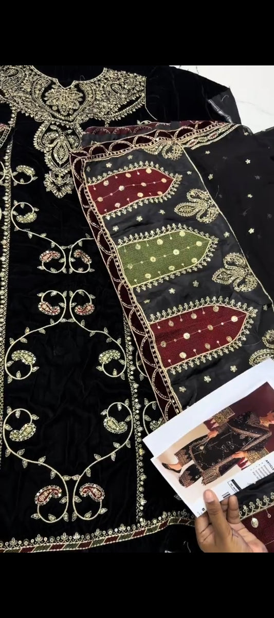 🖤✨ ROYAL BLACK VELVET EMBROIDERED SUIT – LUXURY, GLAMOUR & TIMELESS ELEGANCE ✨