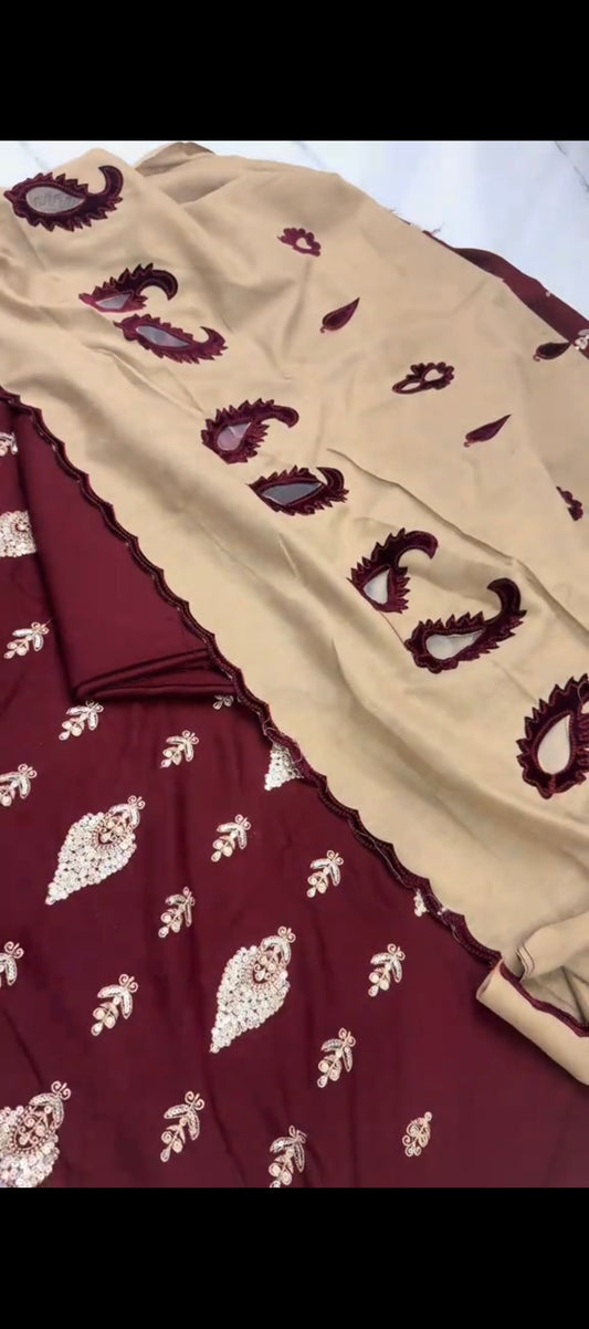 ✨ Winter Article – 3PC Silver Embroidered Suit - velvet shawl✨
