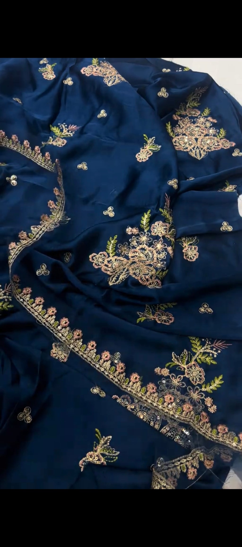 Midnight Grace – 2 Piece Silk Zink Suit ✨