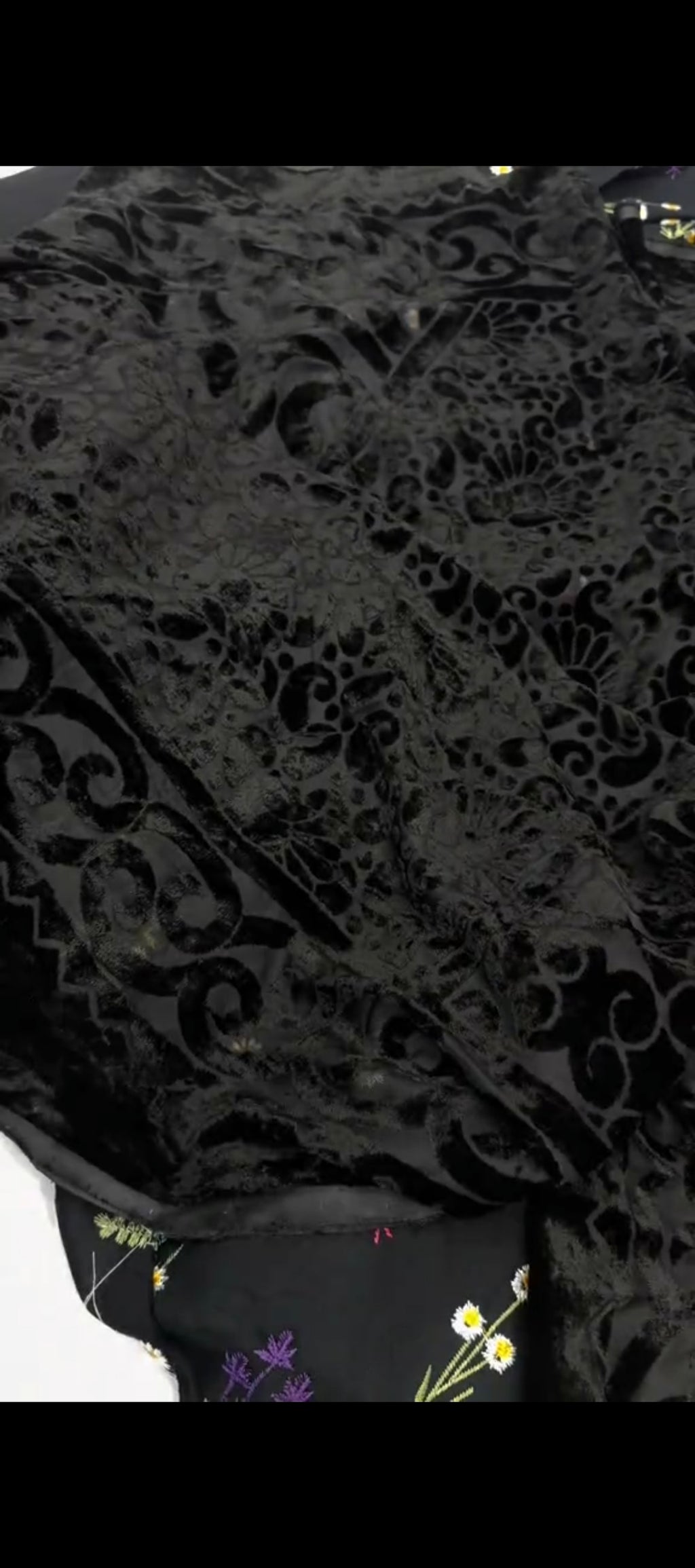 3 Piece Dhanak Wool Embroidered Suit-velvet shawl✨