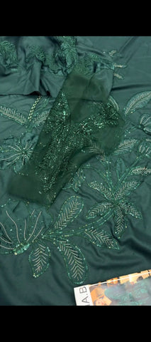 💚 Royal Green Embroidered Dhanak Suit – Timeless Winter Luxury