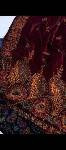 ✨ LUXURIOUS VELVET PRINTED SHAWL – ELEGANCE IN EVERY DETAIL