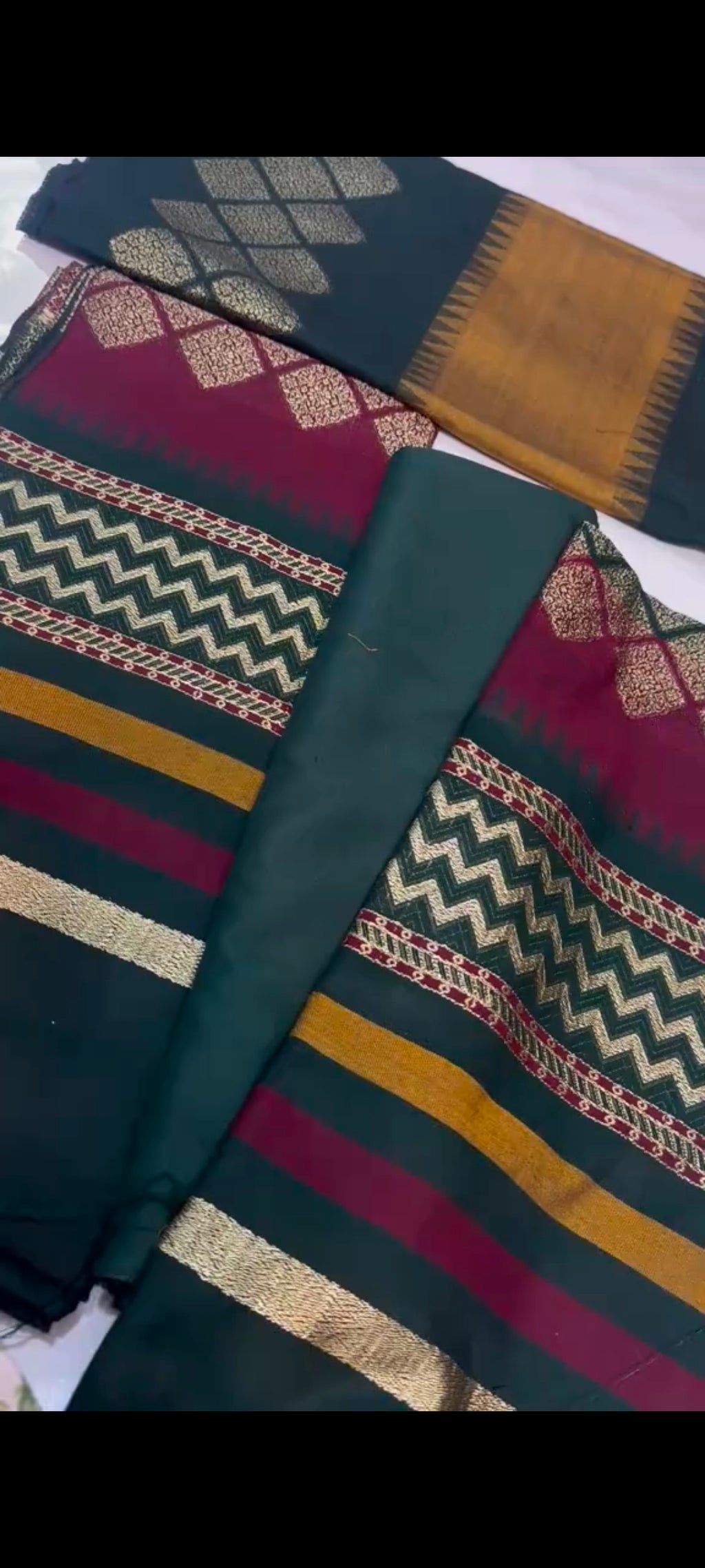 J. 3-Piece Green Danak Wool Dress – Plain 2-Piece Suit with Trendy 4D Jacquard Wool Shawl