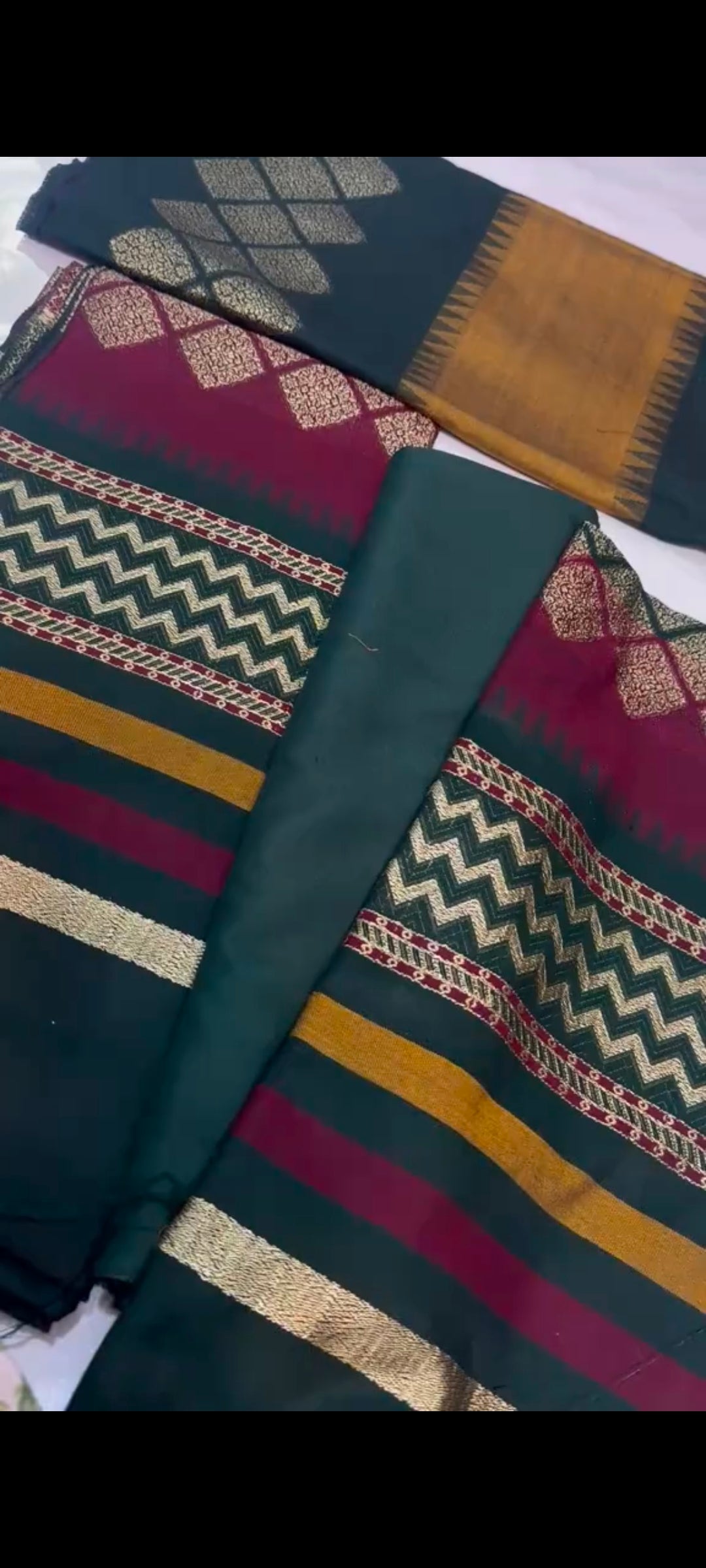 J. 3-Piece Green Danak Wool Dress – Plain 2-Piece Suit with Trendy 4D Jacquard Wool Shawl