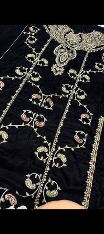 🖤✨ ROYAL BLACK VELVET EMBROIDERED SUIT – LUXURY, GLAMOUR & TIMELESS ELEGANCE ✨