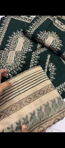 ✨ Emerald Elegance – 3PC Dhanak Wool Suit with Premium Embroidered Shawl 💚