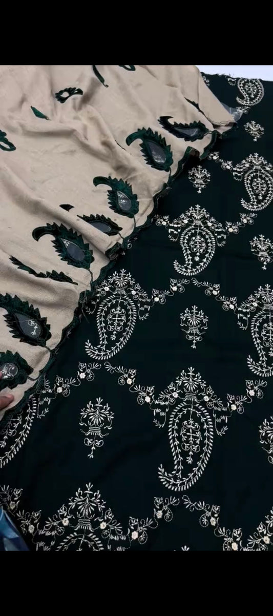 3 Pc Embroidered Suit with shawl✨