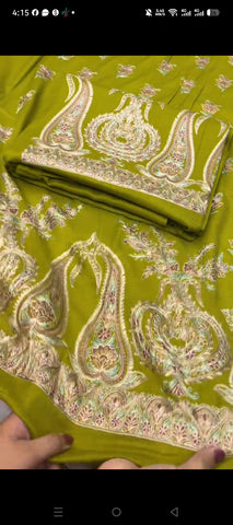 💚 Parrot Green Elegance – 3 Piece Kashmir Wool Suit