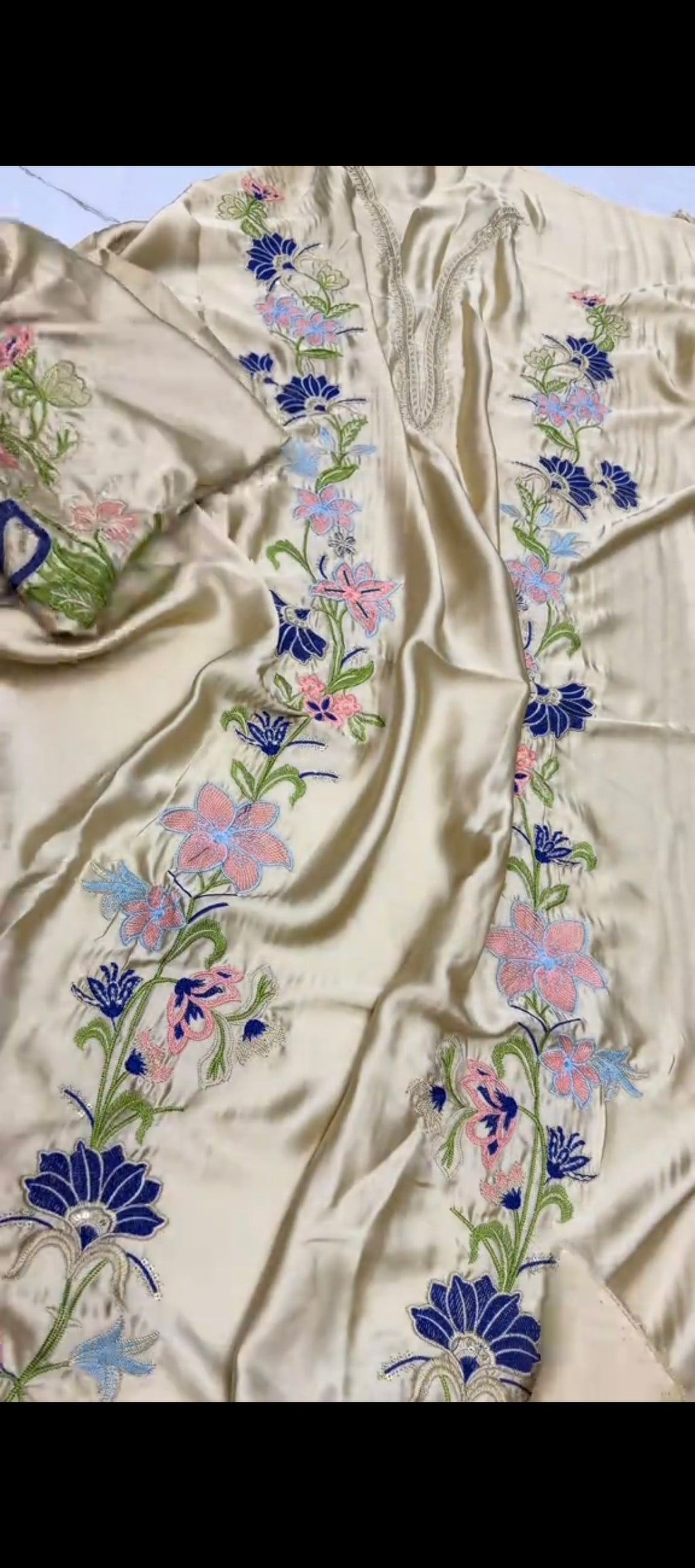 ✨ Grace in Every Stitch – 2 Piece Silk Embroidered Suit ✨