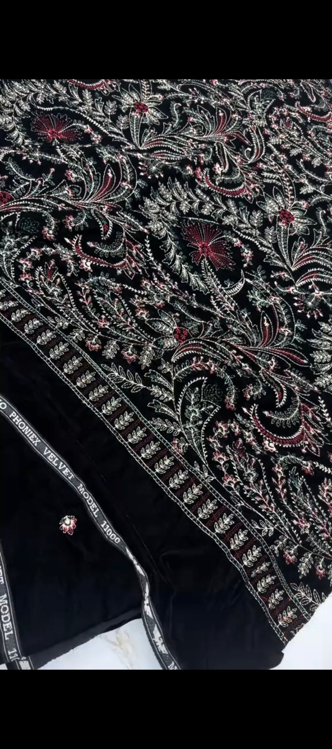 🖤 Black Velvet Elegance – 3 Piece Embroidered Suit ✨
