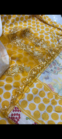 ✨ Golden Polka Dot Elegance – Premium 3PC Khaddar Suit