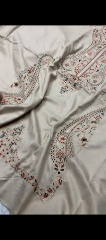 ✨ Ivory Grace – Elegant 2-Piece Dhanak Wool Suit with Intricate Embroidery