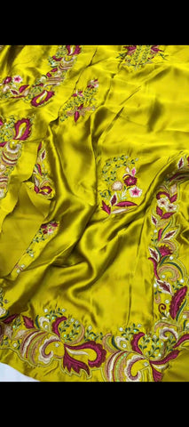 ✨ Golden Glow – 2 Piece Silk Suit 💛