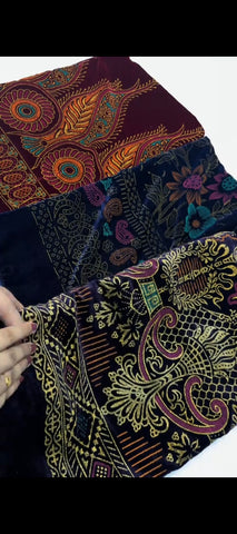 ✨ LUXURIOUS VELVET PRINTED SHAWL – ELEGANCE IN EVERY DETAIL