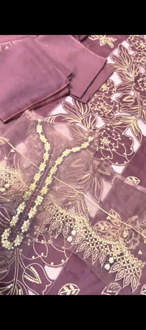 ✨ Golden bloom – 2 piece lawn suit ✨