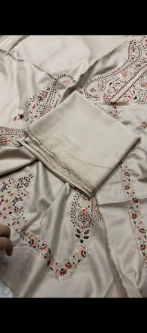 ✨ Ivory Grace – Elegant 2-Piece Dhanak Wool Suit with Intricate Embroidery