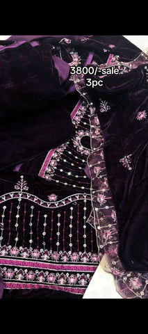 💜 Royal Purple Velvet Suit – A Touch of Winter Luxury