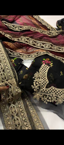 ✨🪿3 pc embroided lawn suit Black